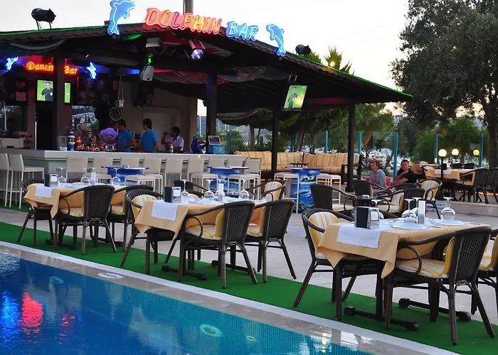 Siesta Aparthotel 3*